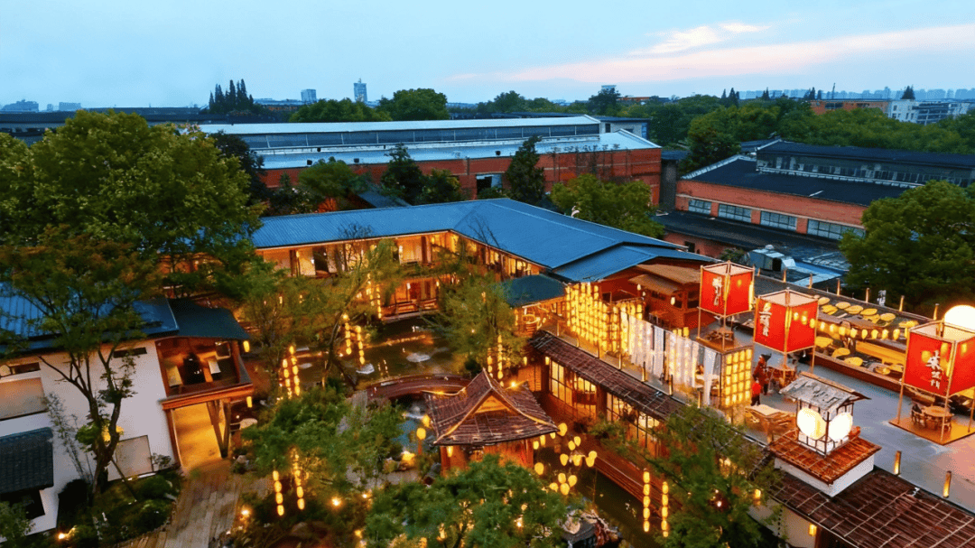 道:72个情绪价值营造标杆案例不朽情缘版旅游餐饮场景破局之(图61) 道:72个情绪价值营造标杆案例不朽情缘版旅游餐饮场景破局之(图61)